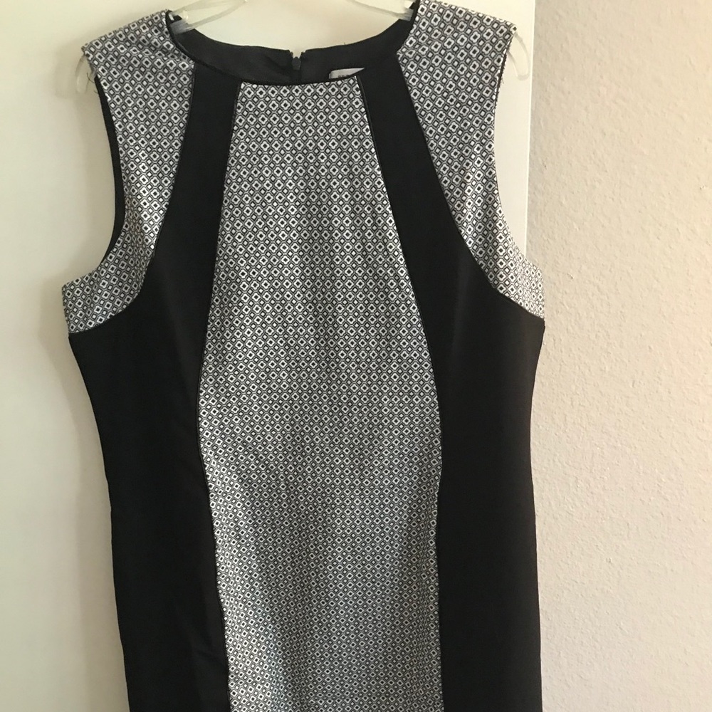 Peter Nygard Sheath Dress